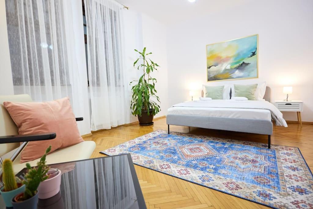 Caragiale Apartment Bucharest Exterior photo